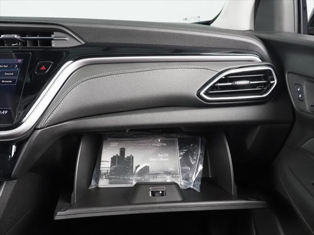 Photo of 2022 Summit White Chevrolet Bolt EUV
