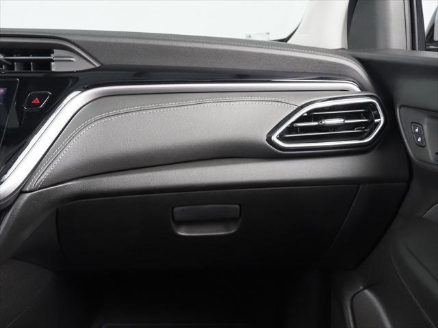 Photo of 2022 Summit White Chevrolet Bolt EUV