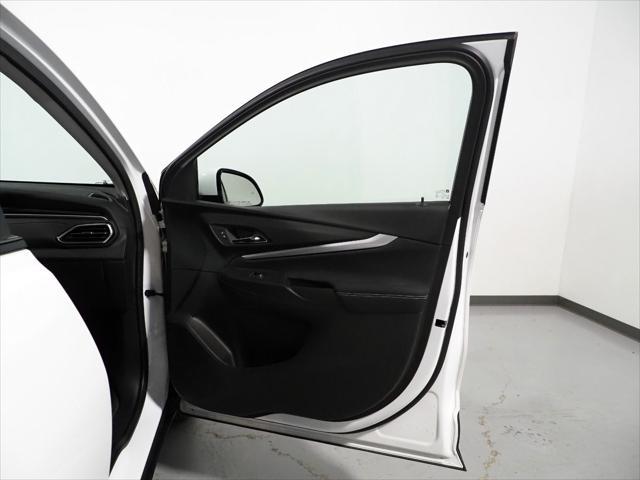 Photo of 2022 Summit White Chevrolet Bolt EUV