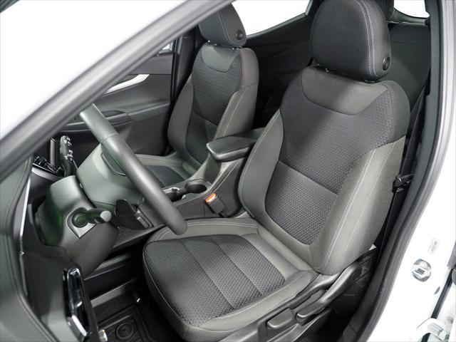 Photo of 2022 Summit White Chevrolet Bolt EUV