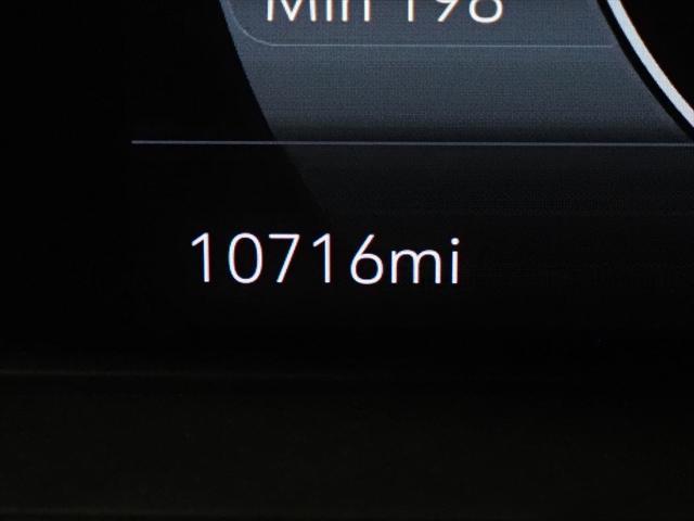 Photo of 2022 Summit White Chevrolet Bolt EUV