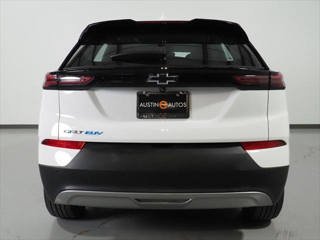 Photo of 2022 Summit White Chevrolet Bolt EUV