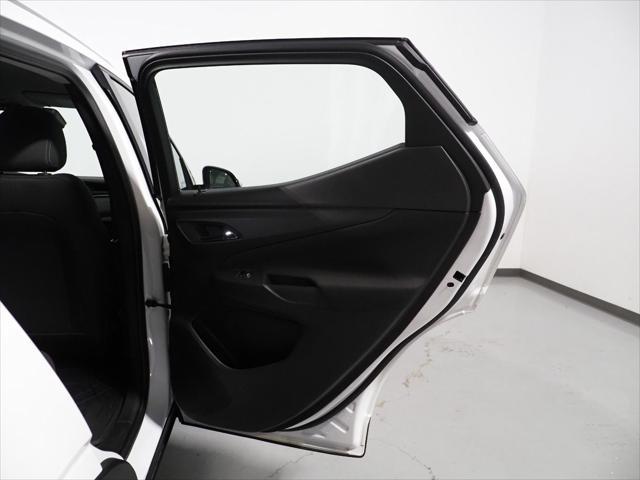Photo of 2022 Summit White Chevrolet Bolt EUV