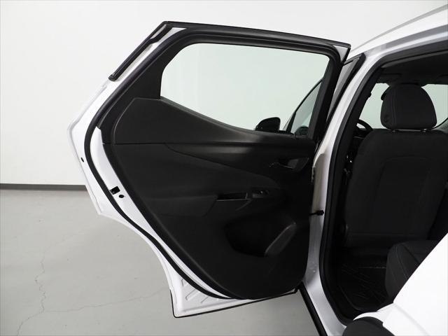 Photo of 2022 Summit White Chevrolet Bolt EUV