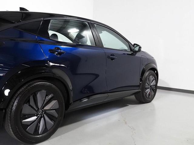 Photo of 2023 Deep Ocean Blue Pearl/Black Diamond Pearl Nissan ARIYA
