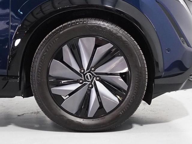 Photo of 2023 Deep Ocean Blue Pearl/Black Diamond Pearl Nissan ARIYA