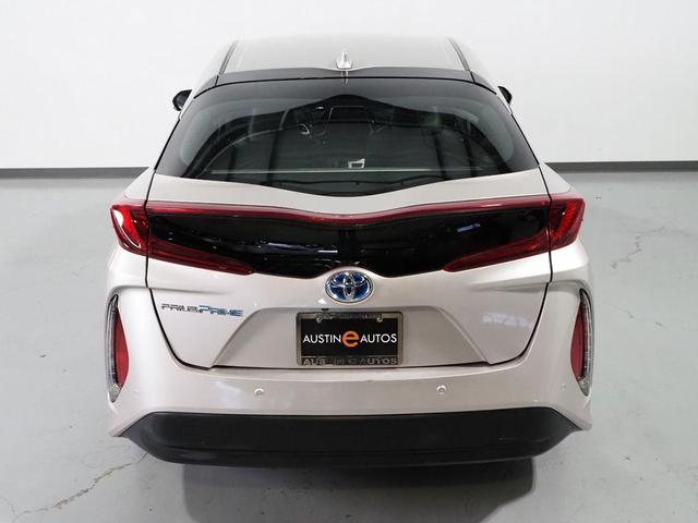 Photo of 2018 Titanium Glow Toyota Prius Prime