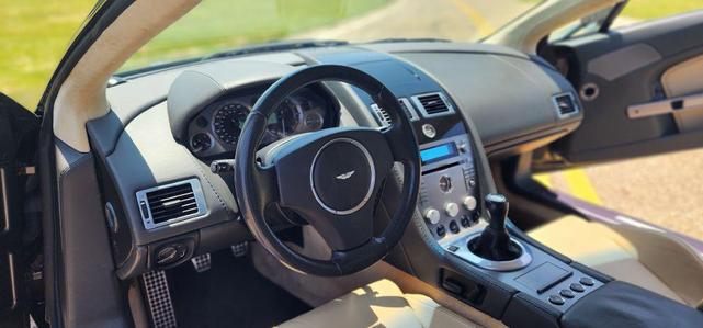 Photo of 2006 GREY Aston Martin V8 Vantage