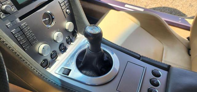 Photo of 2006 GREY Aston Martin V8 Vantage