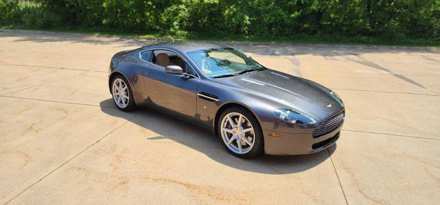 Photo of 2006 GREY Aston Martin V8 Vantage