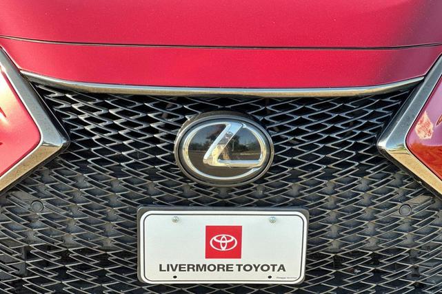 Photo of 2019 Red Lexus ES 350