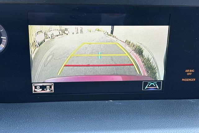 Photo of 2019 Red Lexus ES 350