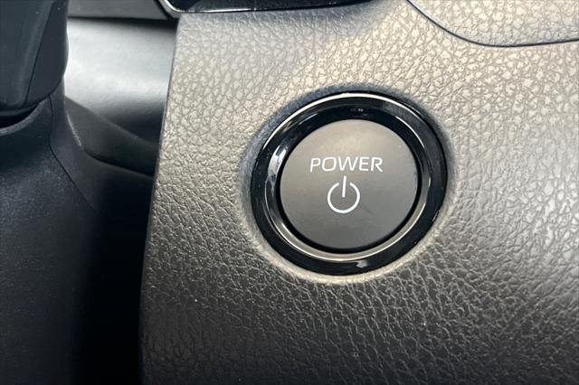 Photo of 2025 Midnight Black Metallic Toyota Camry