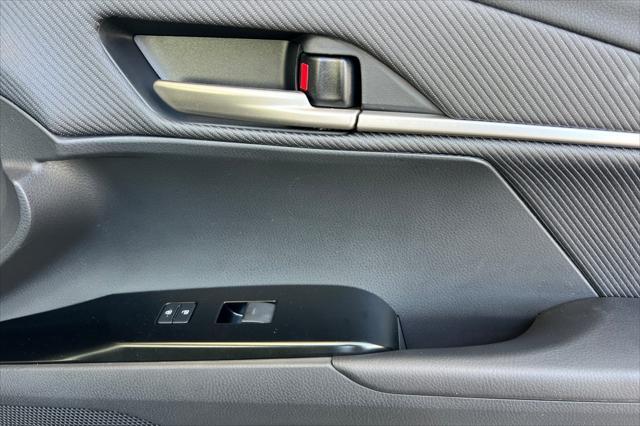 Photo of 2025 Midnight Black Metallic Toyota Camry