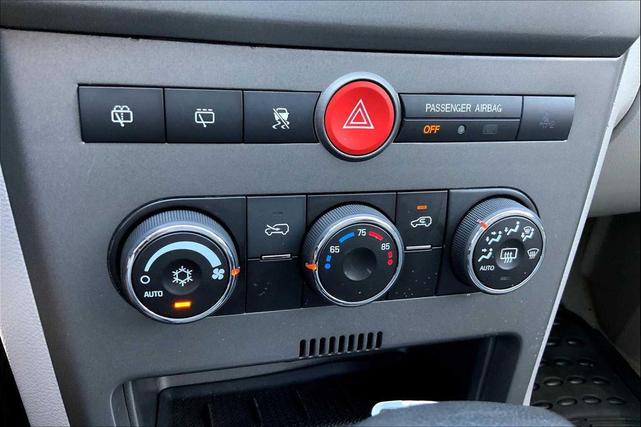 Photo of 2008 Silver Pearl Saturn Vue