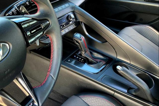 Photo of 2023 Ceramic White Hyundai ELANTRA