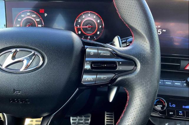 Photo of 2023 Ceramic White Hyundai ELANTRA