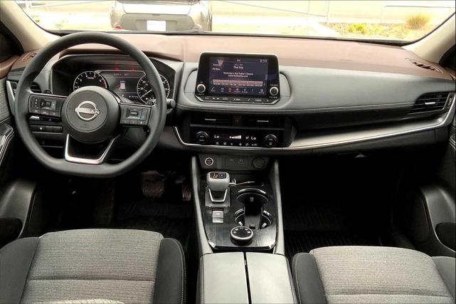Photo of 2023 Super Black Nissan Rogue