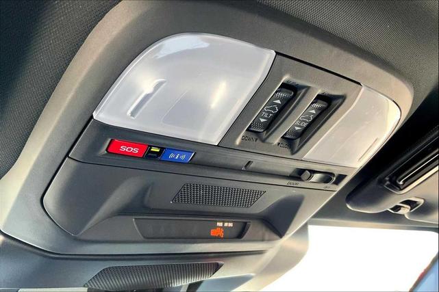 Photo of 2024 Ice Silver Metallic Subaru Crosstrek
