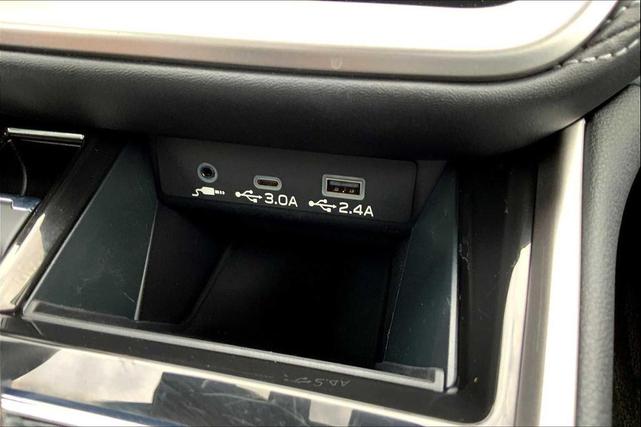 Photo of 2025 CBL/Crystal Bla Subaru Outback