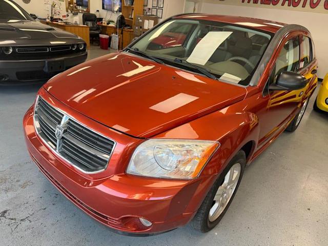Photo of 2007 Sunburst Orange Pearlcoat Dodge Caliber