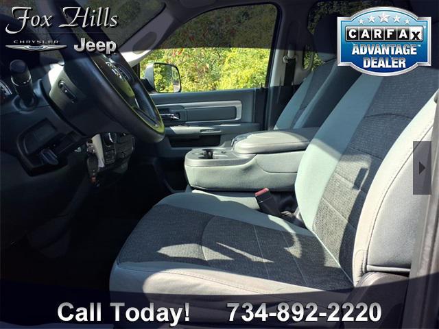 Photo of 2014 Black Clearcoat RAM 1500