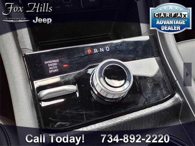 Photo of 2025 Silver Zynith Jeep Grand Cherokee