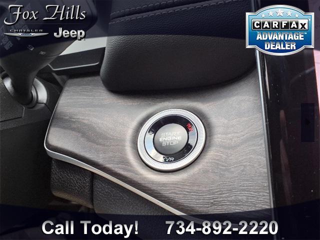 Photo of 2025 Silver Zynith Jeep Grand Cherokee