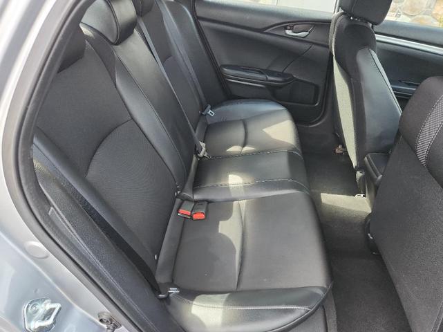 Photo of 2021 Silver Honda Civic