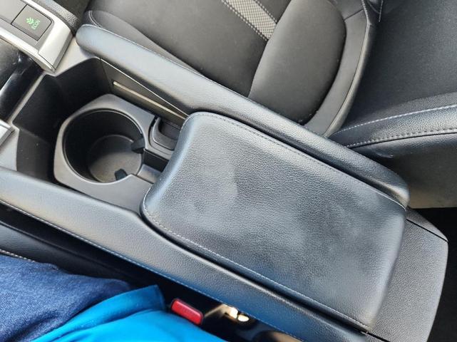 Photo of 2021 Silver Honda Civic