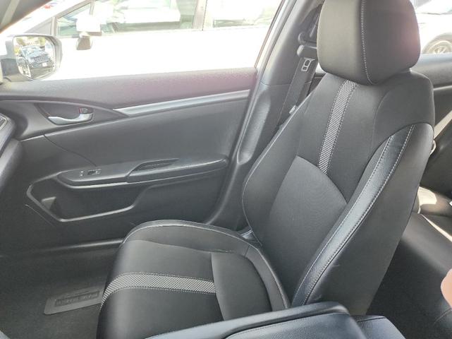 Photo of 2021 Silver Honda Civic