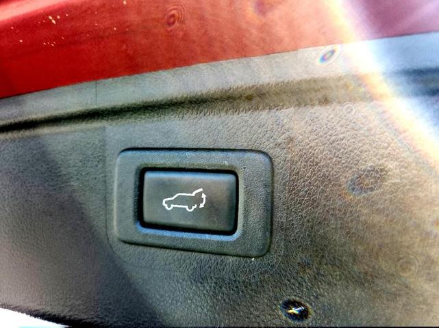 Photo of 2015 Venetian Red Pearl Subaru Outback