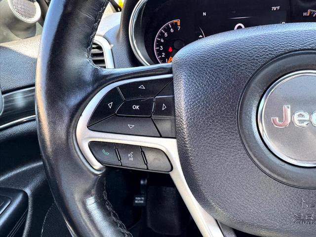 Photo of 2019 Gray Jeep Grand Cherokee