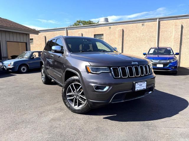 Photo of 2019 Gray Jeep Grand Cherokee