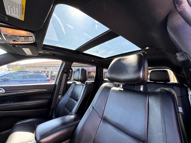 Photo of 2019 Gray Jeep Grand Cherokee