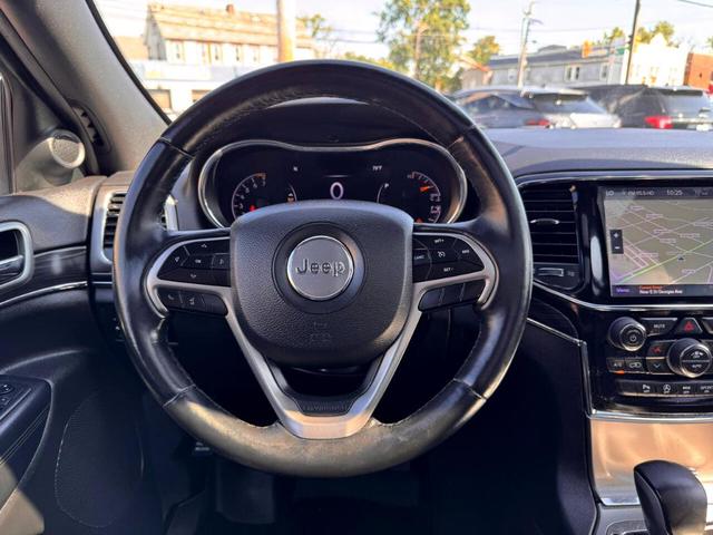 Photo of 2019 Gray Jeep Grand Cherokee