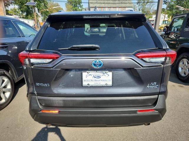 Photo of 2019 Gray Toyota RAV4 Hybrid