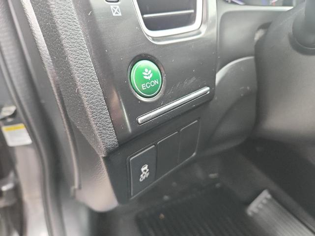 Photo of 2013 Gray Honda Civic