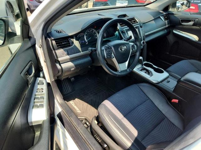 Photo of 2014 White Toyota Camry