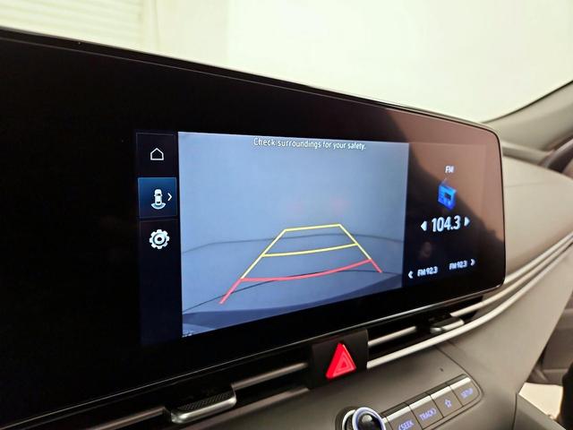 Photo of 2023 Gray Hyundai ELANTRA