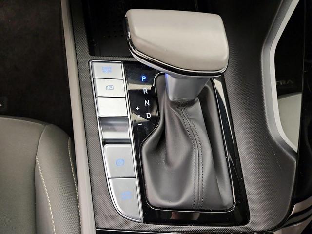 Photo of 2023 Gray Hyundai ELANTRA