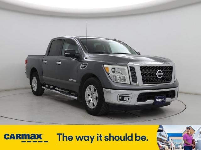 2017 Nissan Titan