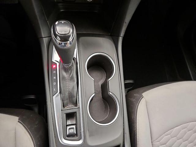 Photo of 2018 White Chevrolet Equinox