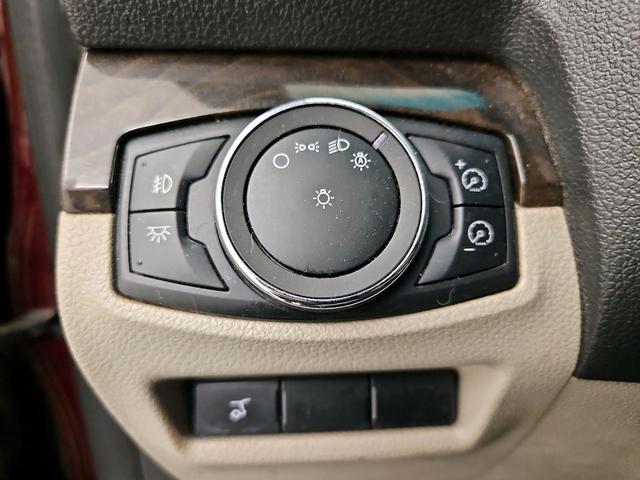 Photo of 2013 Red Ford Explorer