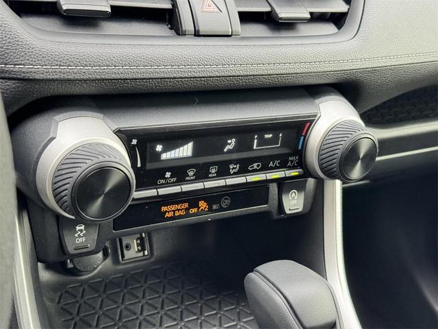 Photo of 2019 Blue Toyota RAV4