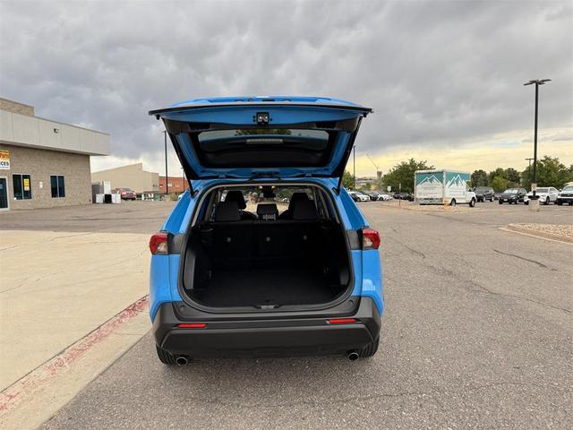 Photo of 2019 Blue Toyota RAV4