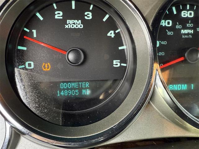 Photo of 2008 White GMC Sierra 2500