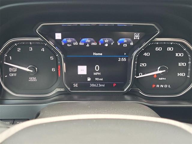 Photo of 2021 White GMC Sierra 1500