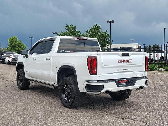 Photo of 2021 White GMC Sierra 1500