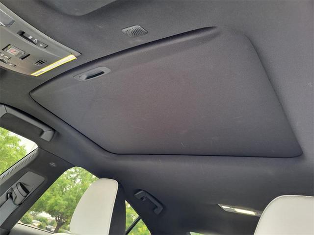 Photo of 2022 Black Lexus IS 350